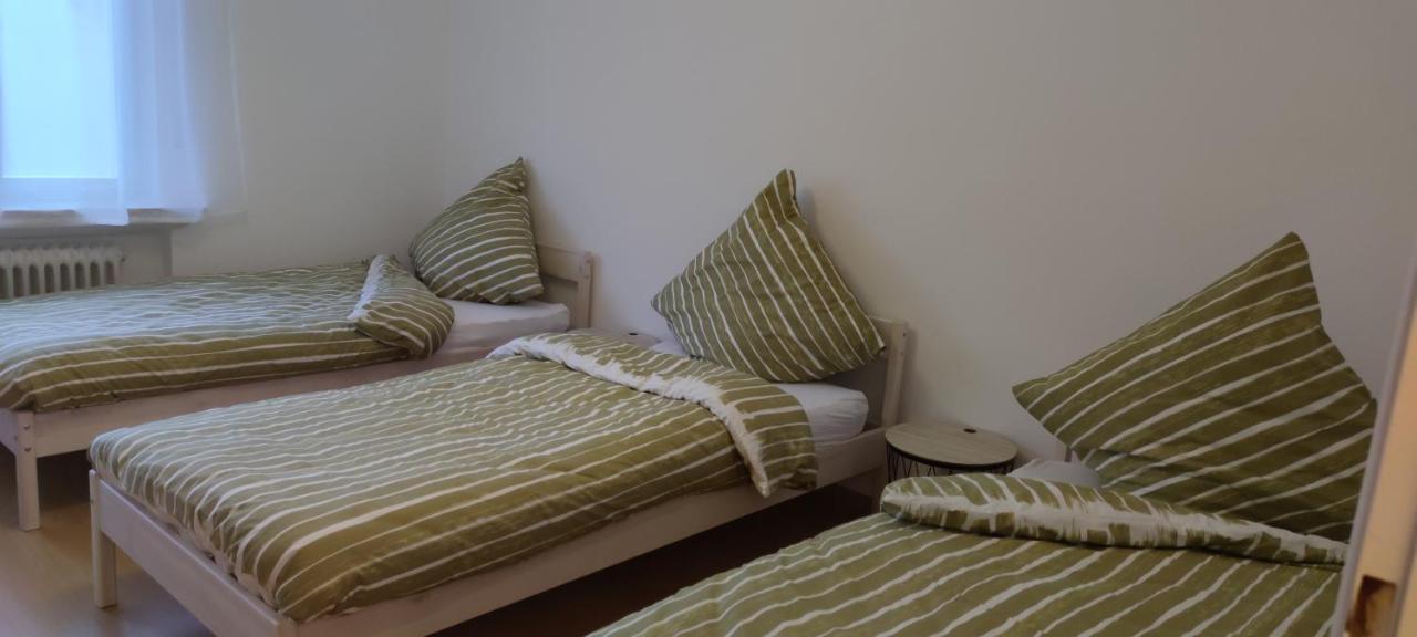Schoene Und Optimal Gelegene Wohnung Og Weisskirchen מראה חיצוני תמונה
